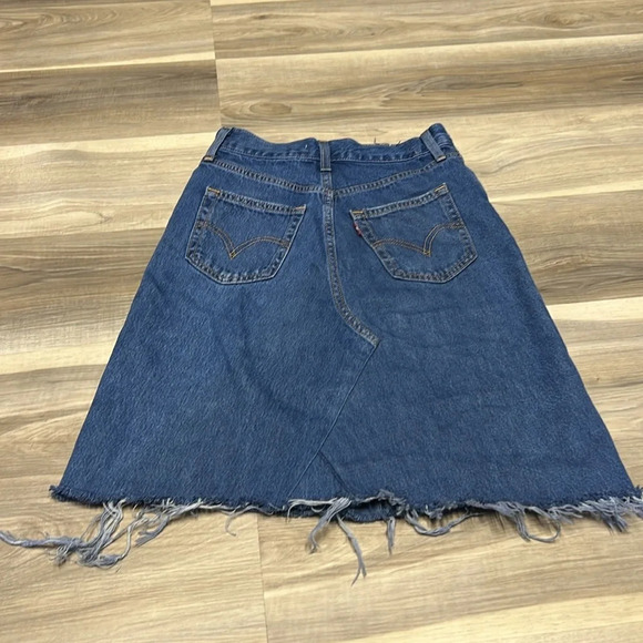 Levi’s high waisted blue denim jean skirt size 25 - Picture 6 of 8